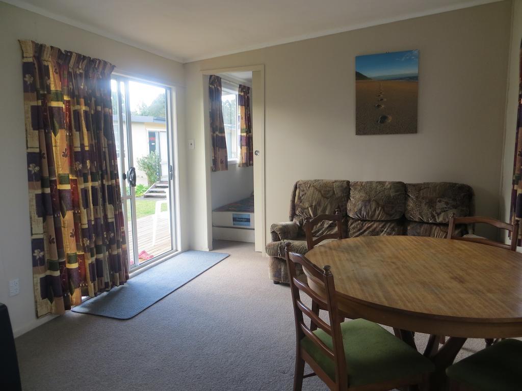 Big Bay Holiday Park Awhitu Номер фото